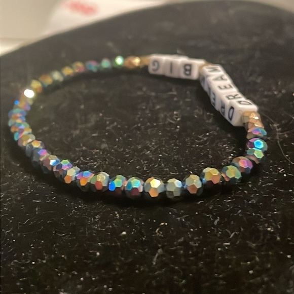 8” Dream Big seed bead stretch bracelet w/38 iridescent beads & Dream Big beads - Picture 7 of 9